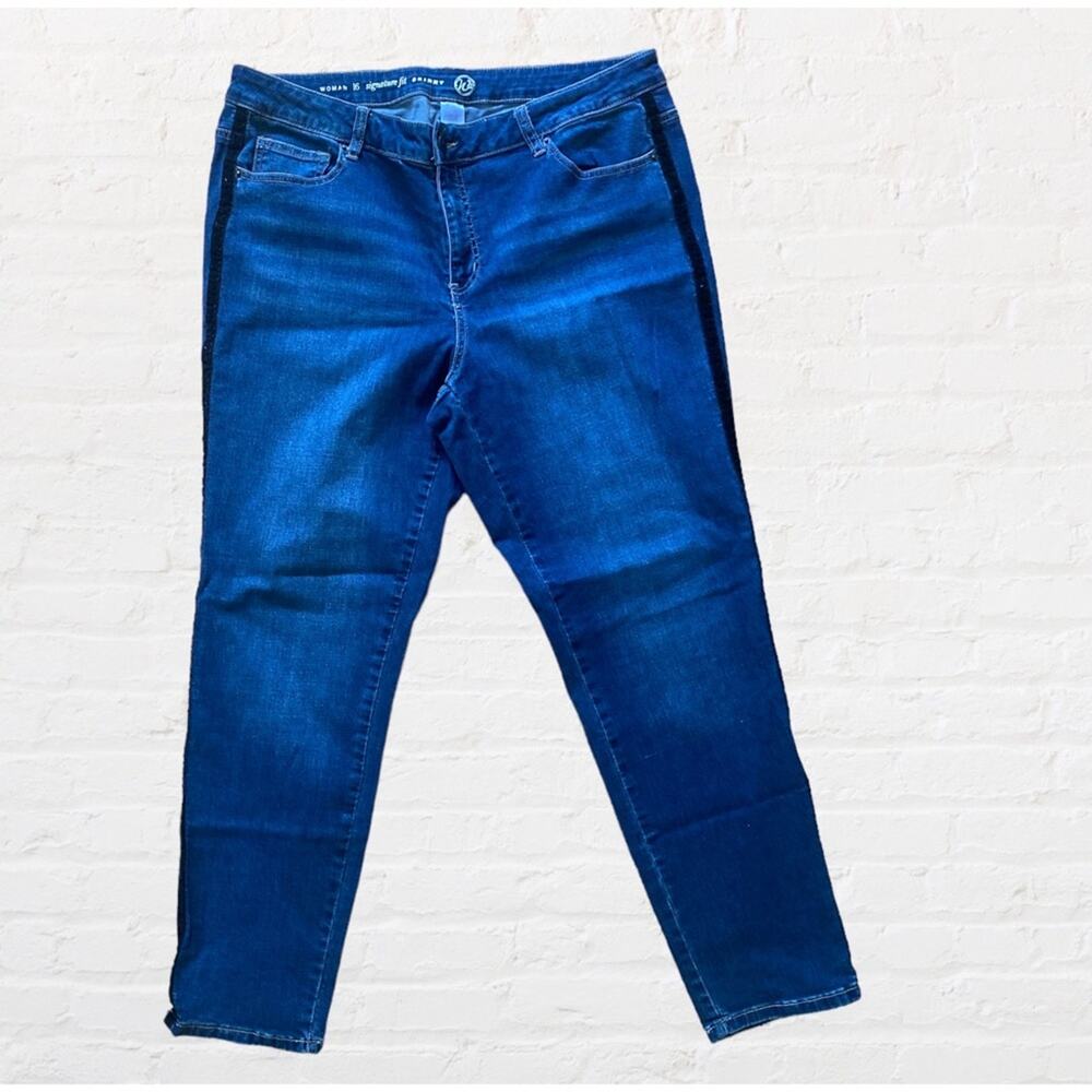 W62 signature fit skinny jeans with side stripe plus size